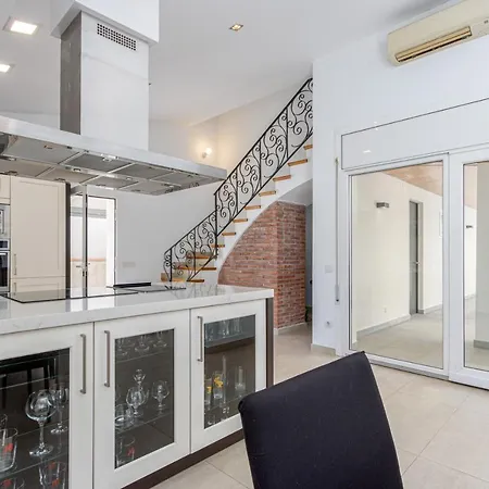 Goldhome - New House With Private Heated Pool, Parking, Wifi, Games Room Ampuriabrava Exterior foto