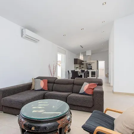 Goldhome - New House With Private Heated Pool, Parking, Wifi, Games Room Ampuriabrava Exterior foto