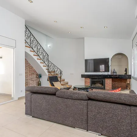 Goldhome - New House With Private Heated Pool, Parking, Wifi, Games Room Ampuriabrava Exterior foto